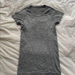 Lululemon Swiftly Tech Short Sleeve Shirt